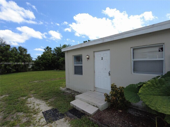 Building Photo - 620 NW 16th Ave Unit 2 Rental