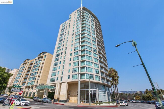 Building Photo - 1 Lakeside Dr Unit 1210 Rental