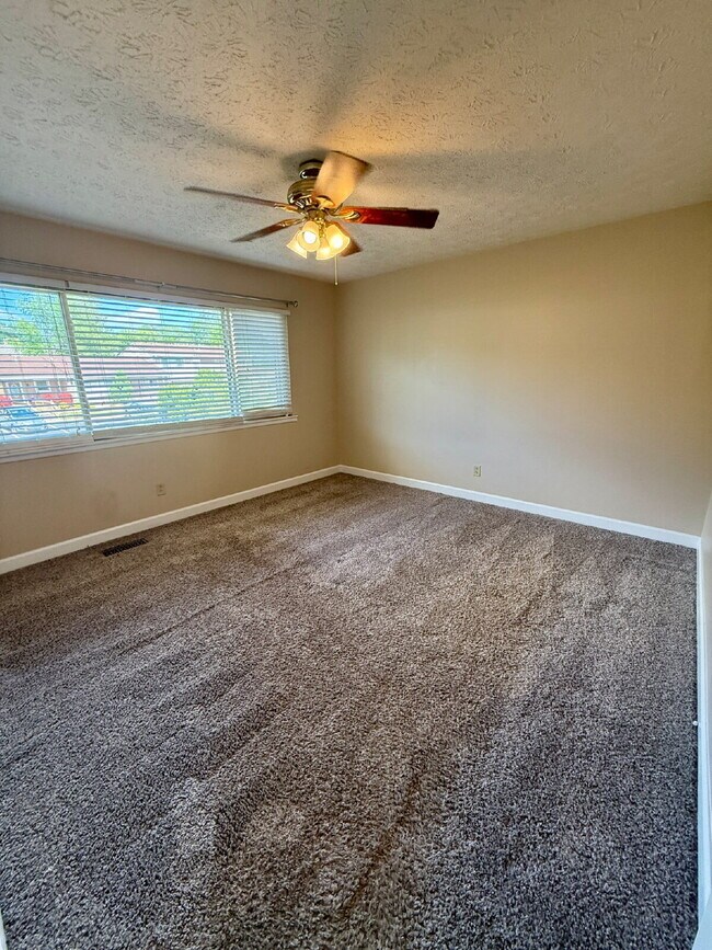 2 Bedroom Townhome in Greenbrier