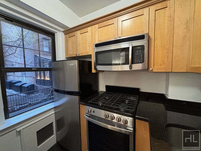 Photo - Christopher Street Unidad 1B