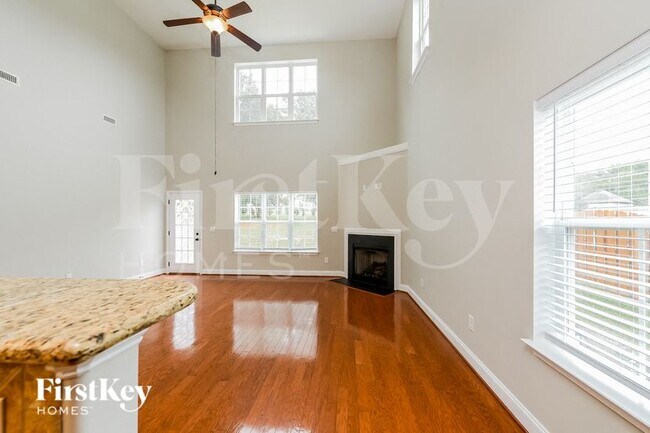 Photo - 265 High Knoll Dr