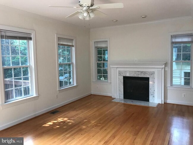 Photo - 5654 8th Rd N