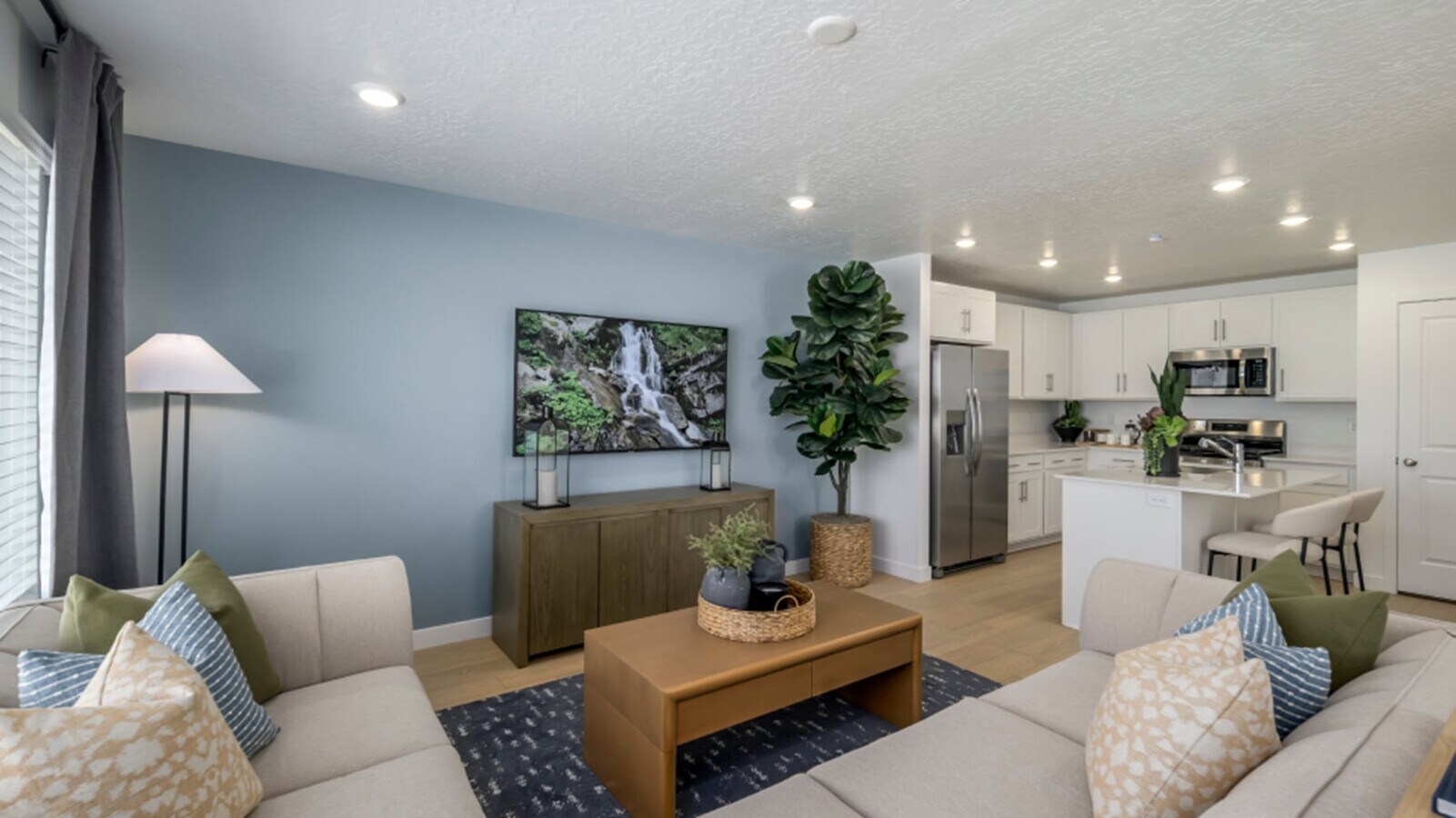 Photo - 2075 Sand Holw Dr