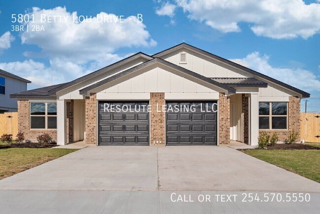Building Photo - 5801 Betty Lou Dr Unit B