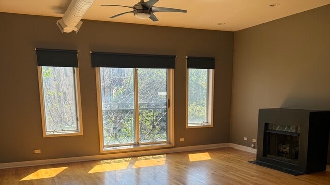 Photo - 420 N Noble St