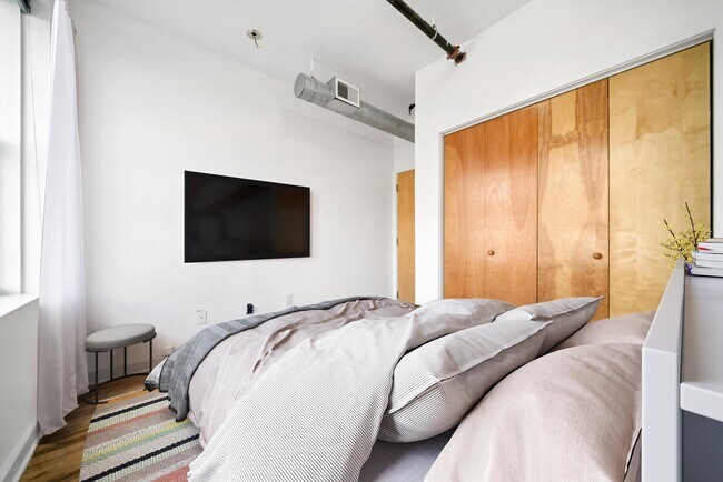 Photo - 615 Monroe St Unidad 1