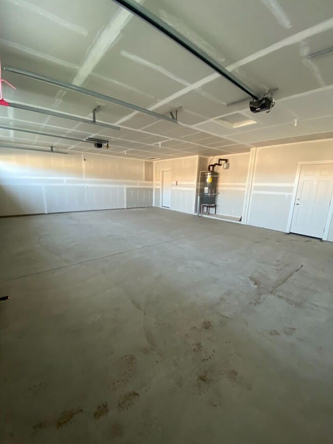 Photo - SINGLE FAMILY RANCHER ON ARROW LEAF (APP#146)