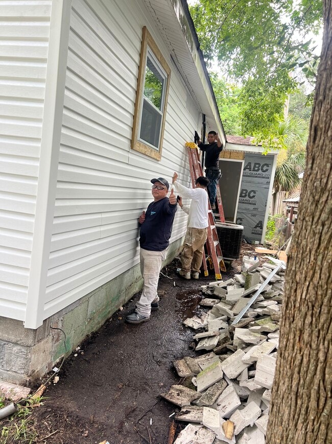 Photo - 638 Cashew St