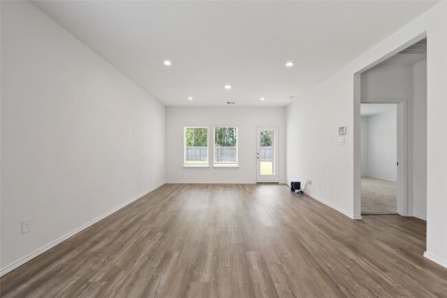 Photo - 5210 Twin Acorn Ct