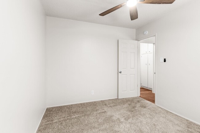477 E South St Unit 16