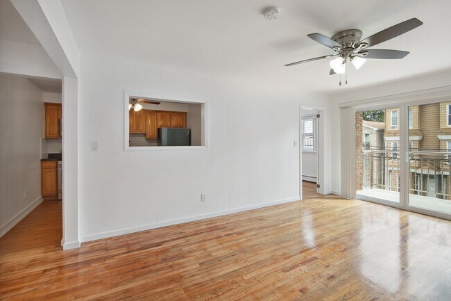 Photo - 140 Hopkins Ave Unit 3