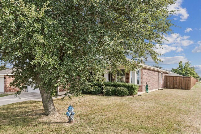 Photo - Desirable Cross Oak Ranch