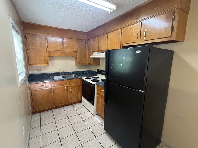 Photo - 2508 11th Ct Unidad #A