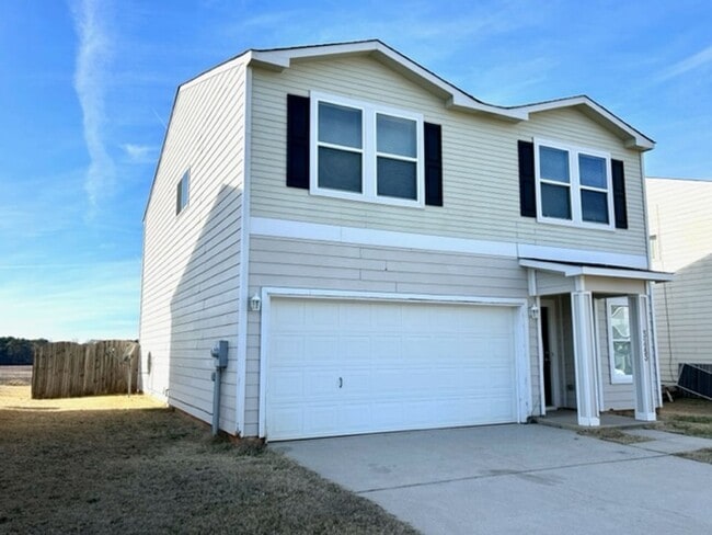 Photo - THREE BEDROOMS/TWO & HALF BATHROOMS SPACIOUS HOME - MADISON. MOVE IN SPECIAL!