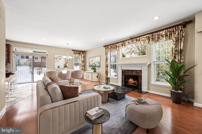 Photo - 120 Elizabeth Ct