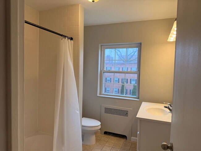 Photo - 41 Niles St Unidad N2 2a