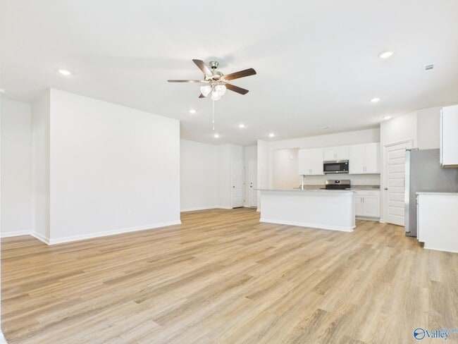 Photo - 1325 Eidson St