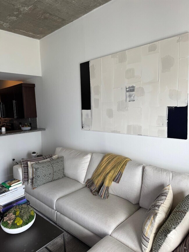 Photo - 455 NE 25th St Unit 902