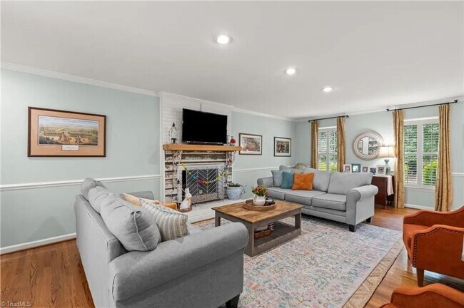 Photo - Beautiful Updated Home for Rent in New Irv...