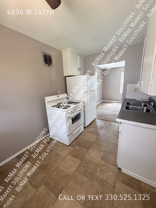 Photo - 4696 W.147th-