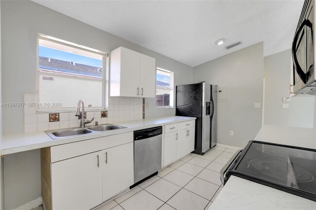 Photo - 20932 SW 118th Ave