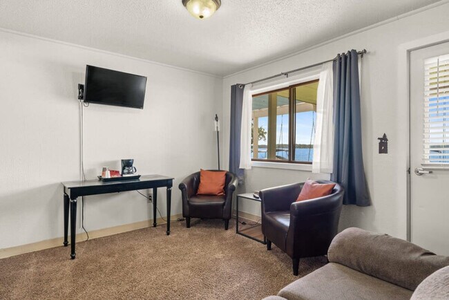 228 E State St Unit SI ID1596503P