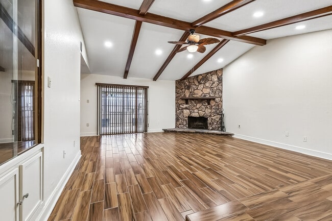 Photo - 1501 Somerset Pl