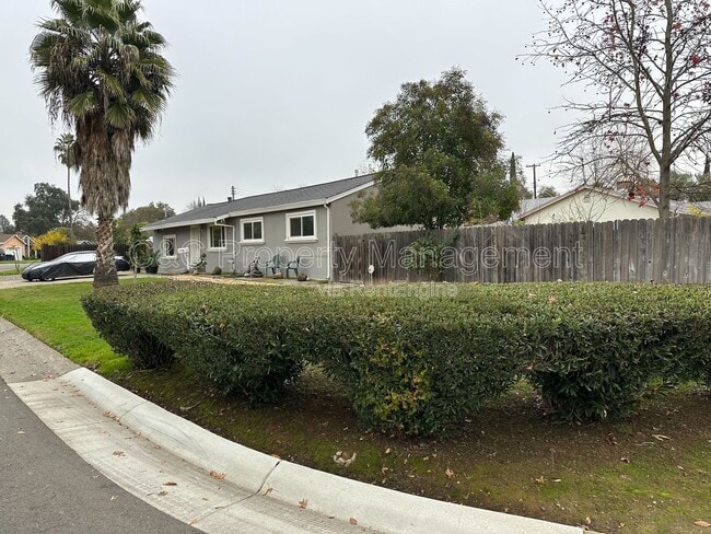 Photo - 6671 Graham Cir