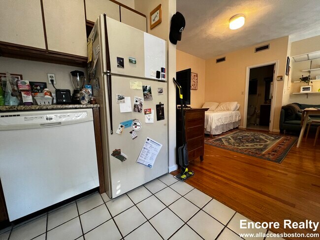 Photo - 32 Gordon St Unit 205