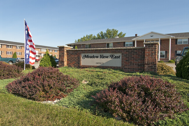 Meadow View East - Meadow View East Apartments