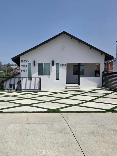 3931 E Cesar E Chavez Ave