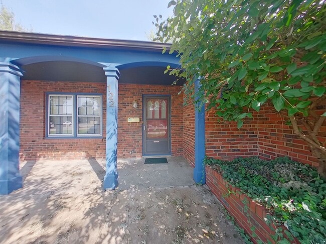 Photo - COLLEGE HILL RENTAL-122 South Glendale