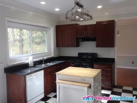 Photo - 1405 McQuiston Ct SW