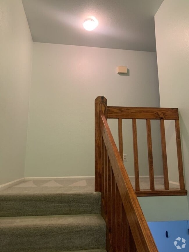 Building Photo - 1036 Mirrormere Cir Unit 1036 Rental
