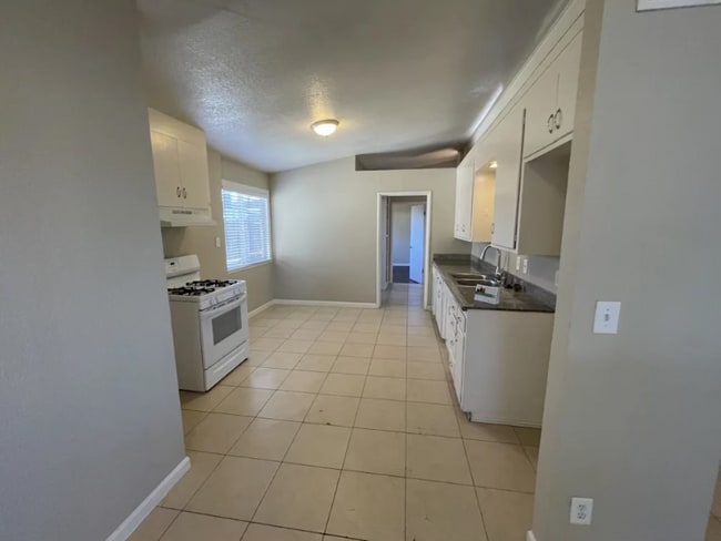 Photo - 12 Bryan Ave