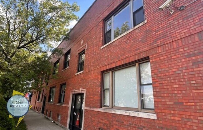 4811 W Warwick Ave Unit 1W
