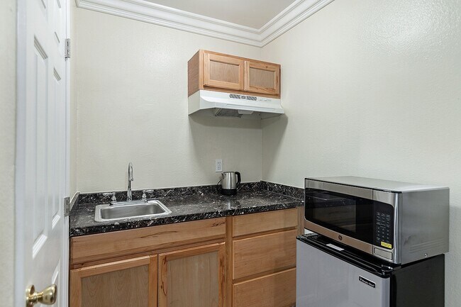 Photo - Broadway Studios