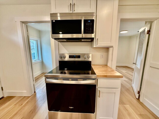 Photo - Newly Renovated 3 Bdrm Close to Campus! Avail Aug 2026 $2,250 or $1,500 for Now thru July 2026!