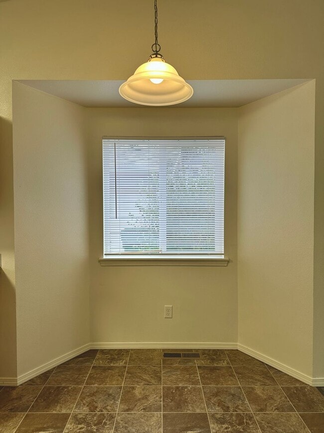 Photo - Large Updated Three Bedroom Duplex in Sout... Unidad 1875