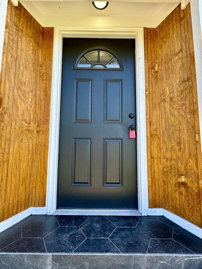 Photo - New 3 Bedroom 2 Bath on Stanley SW