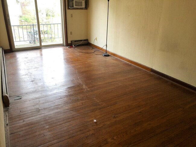 Photo - 1322 W Main St Unit 2