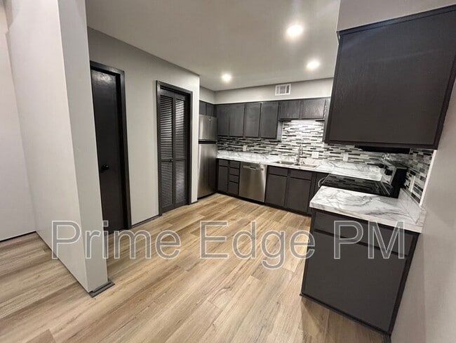 Photo - 1741 Ridgehaven Ct