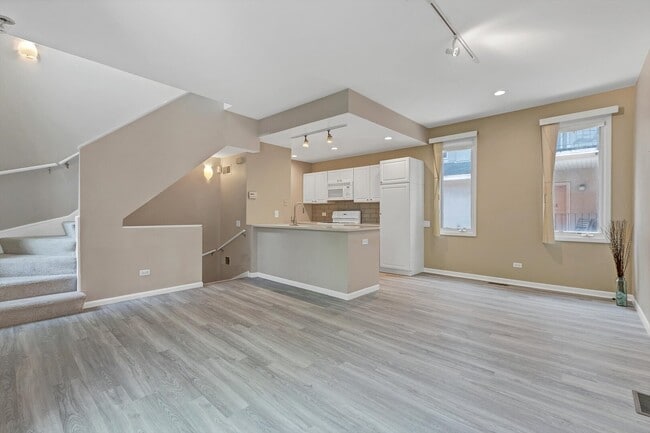 Photo - 1320 S Federal St