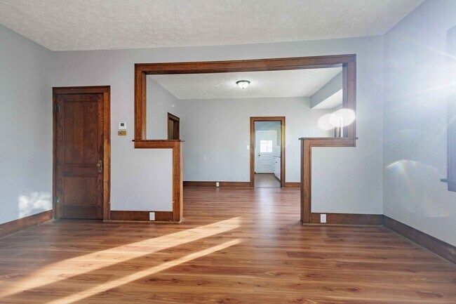 Photo - An Adorable Bungalow in the Havelock area ...