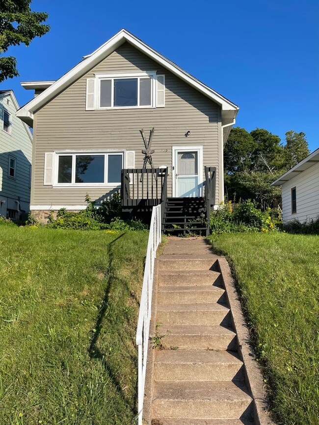 Available August - 2 Bedroom, 1 Bath New R... - Available August - 2 Bedroom, 1 Bath New R... House