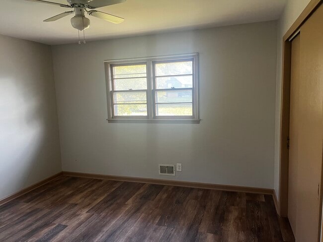 Photo - 1406 Kenton St