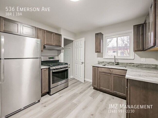 Photo - 536 Emerson Ave