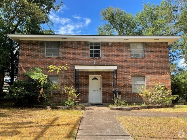 Building Photo - 1007 Thomason St Unit 1 Rental