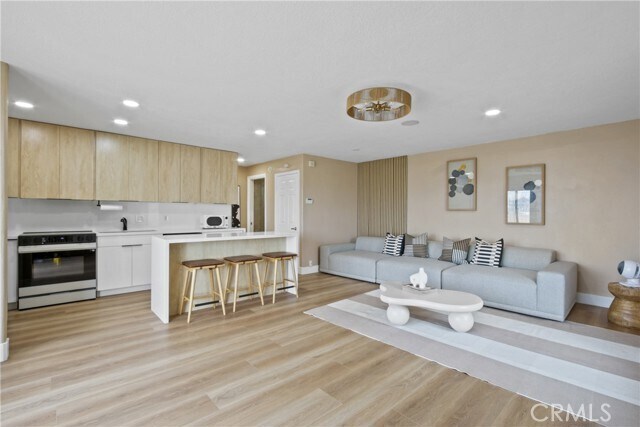 Photo - 711 Pacific Coast Hwy Unidad 120