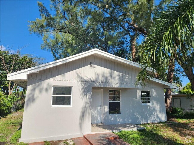 Building Photo - 11220 NW 15th Ct Rental